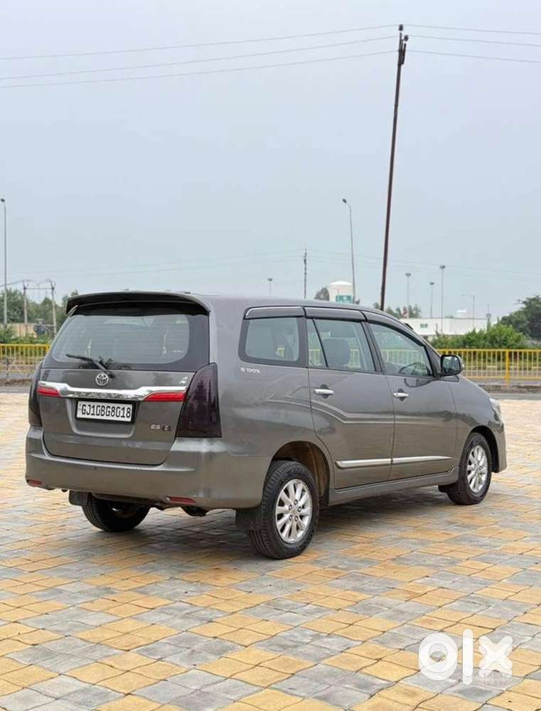 Toyota Innova 2013 Diesel 217000 Km Driven