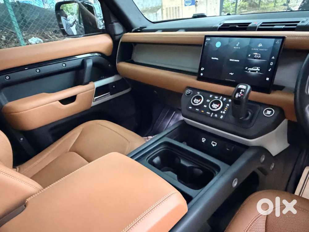 Land Rover Defender, 2023, Petrol