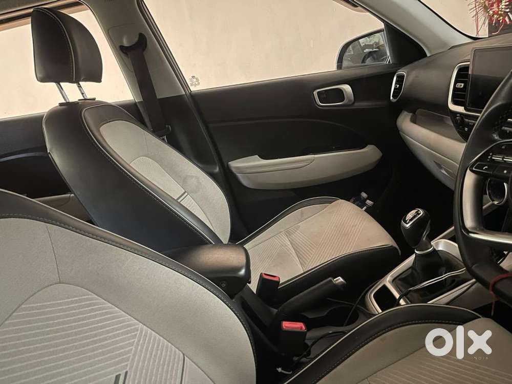 Hyundai Venue 2022 Diesel Well Maintained