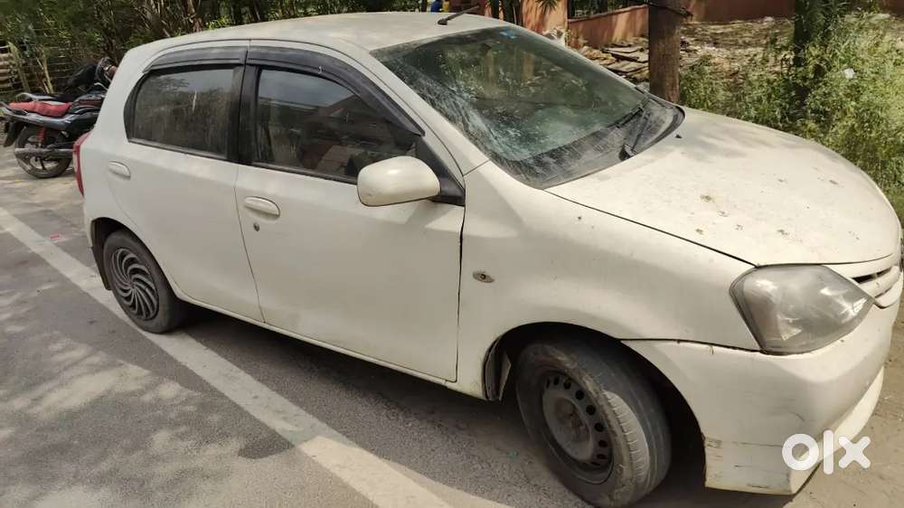 Toyota Etios Liva 2012