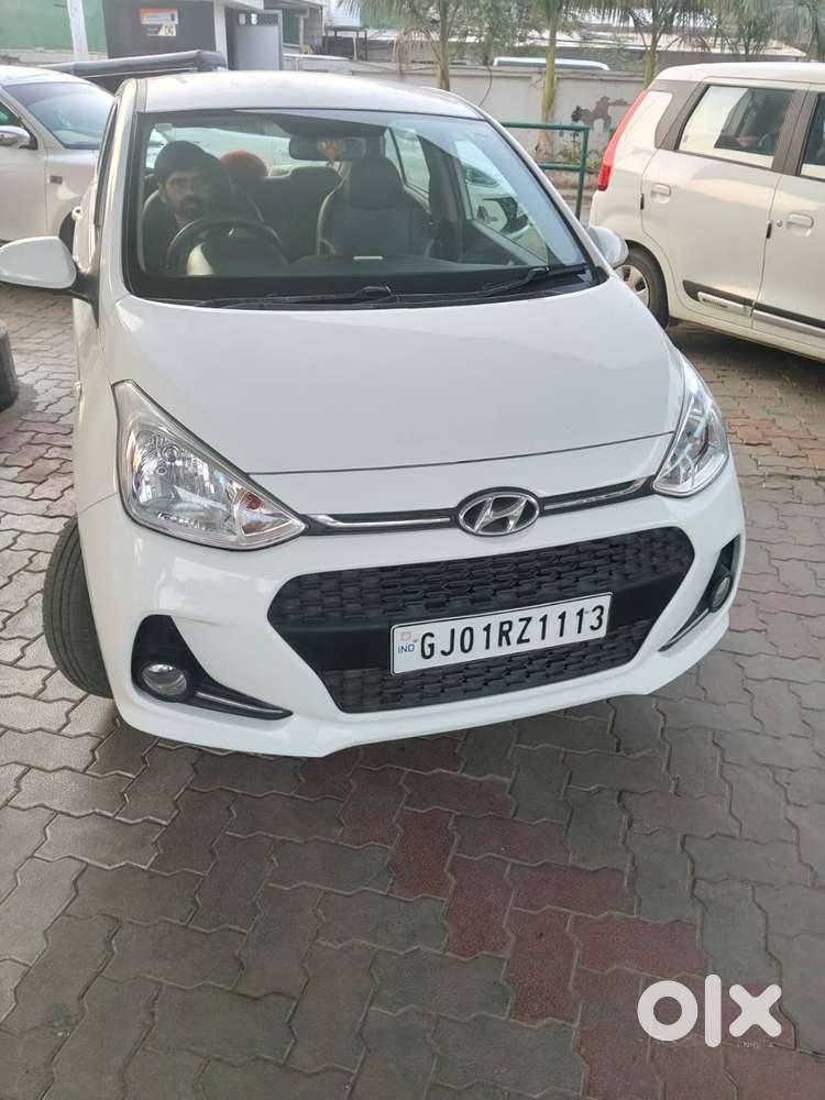 Grand I10 With Cng With 21000 Km Only