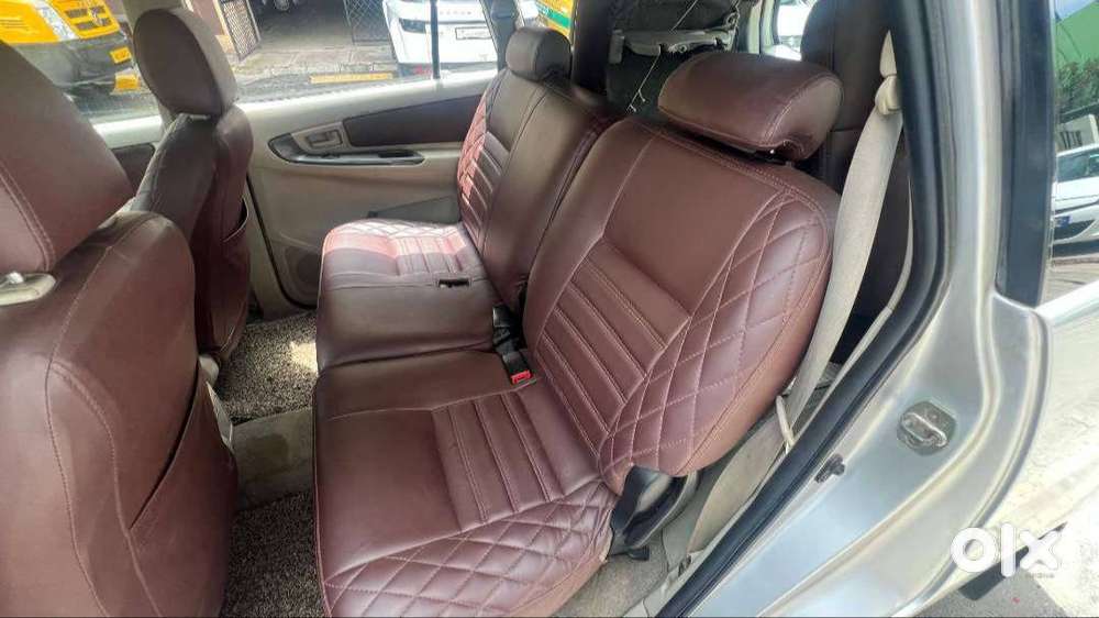 Toyota Innova 2015 Model Silver Color