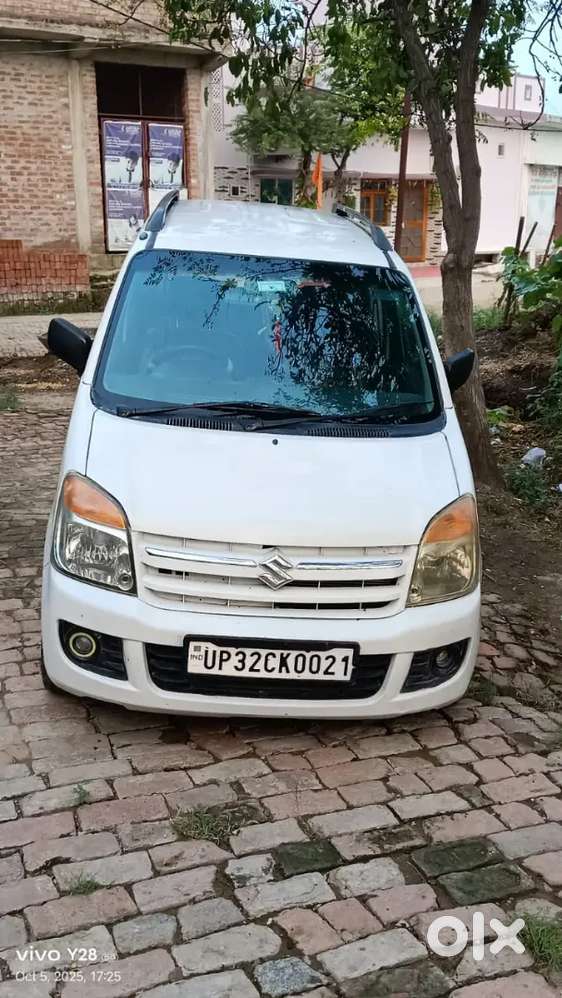 Car Bech Rahe Hain Gadi Hamari Ful Maintain Hai Koi Dikkat Nahin Hai J