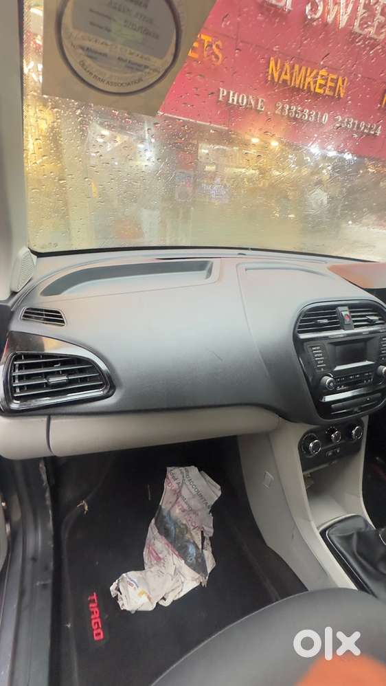 Tata Tiago Petrol 2018