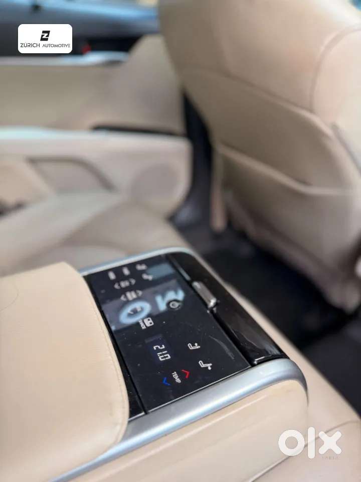 Toyota Camry Hybrid, 2019, Petrol