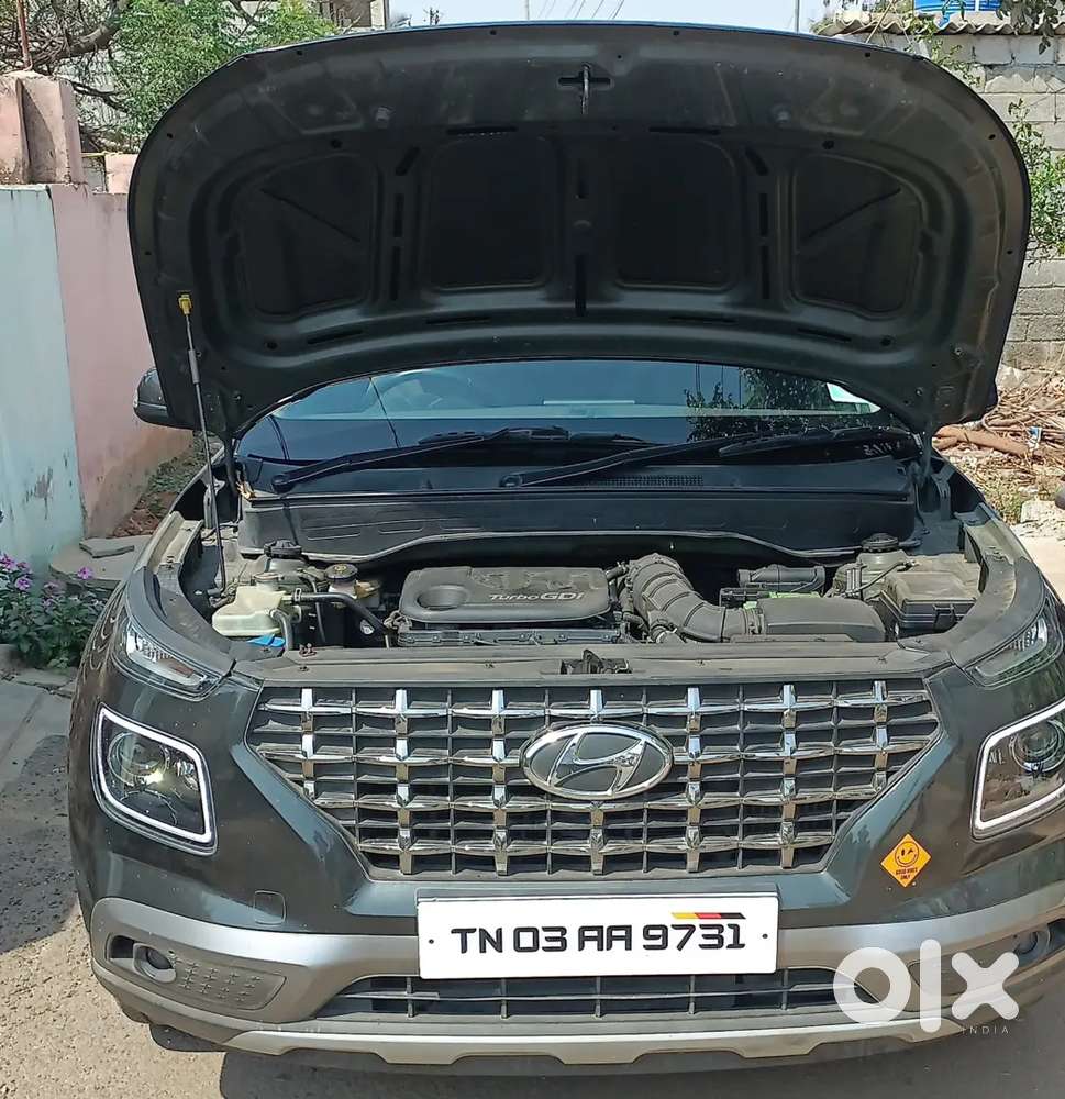 Hyundai Venue 2019 Petrol Well Maintained