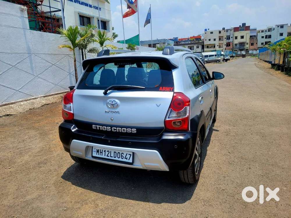 2014 Toyota Etios Cross 1.5 V Petrol Manual 78,000 Km  2nd Owner