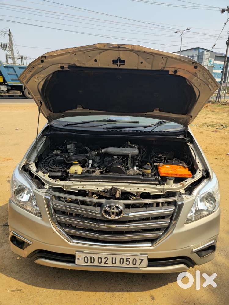 Toyota Innova 2.5 G (diesel) 8 Seater, 2015, Diesel