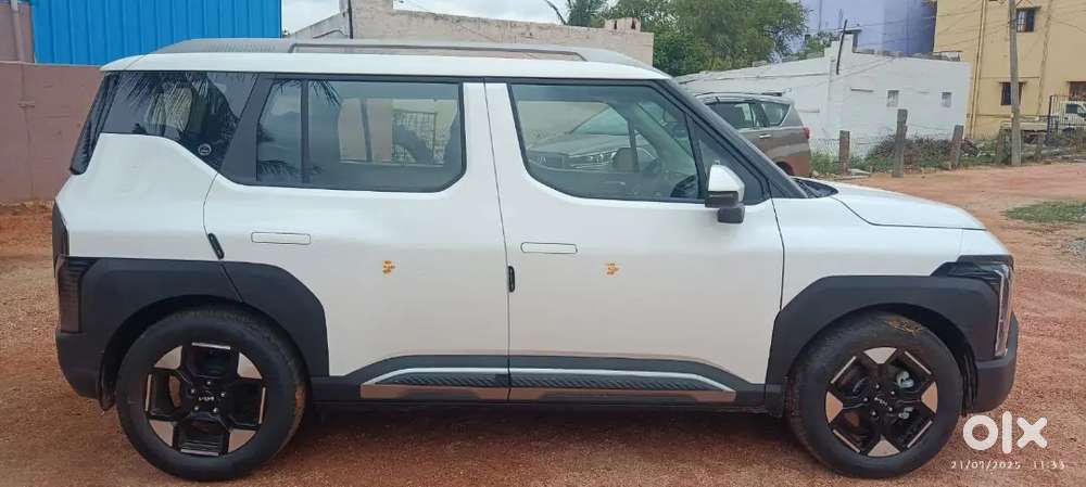 Kia Syros 2025 Petrol Well Maintained