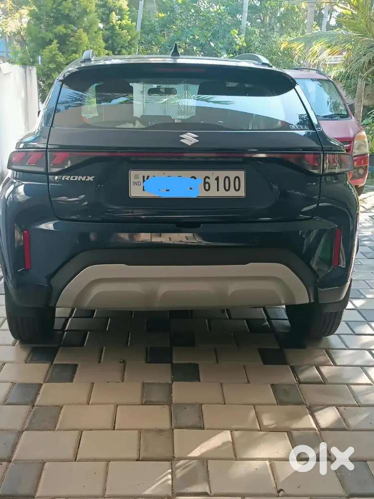 Low Km Fronx 2024 Petrol Manual_showroom Condition