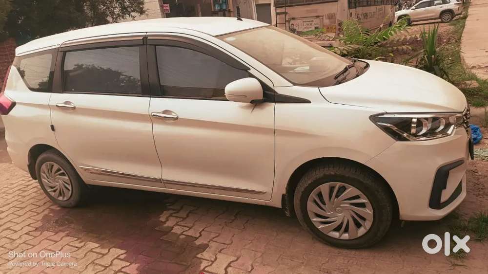 Maruti Suzuki Ertiga Vxi Petrol 2022