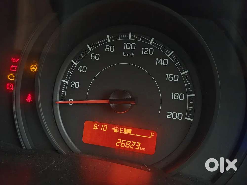 Maruti Suzuki Swift 2022 Petrol 26800 Km Driven