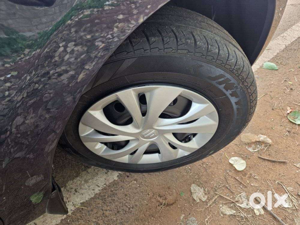 Maruti Suzuki Swift Vxi + Manual, 2023, Petrol