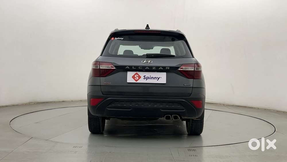 Hyundai Alcazar 1.5 Tdct Signature (o) 7s Petrol, 2023, Petrol