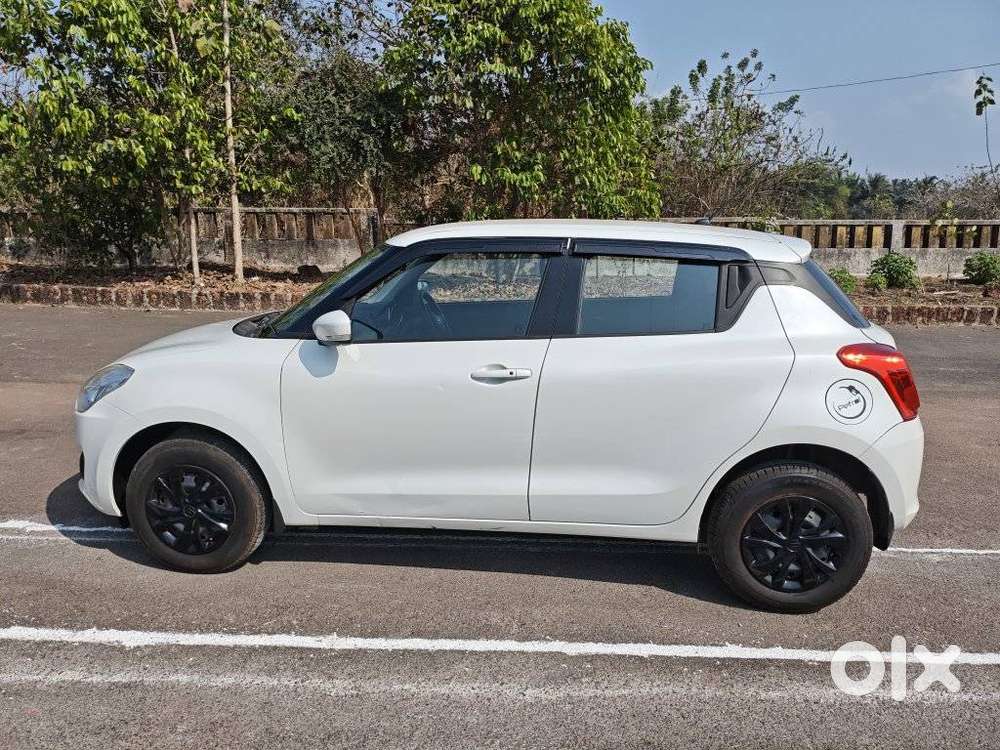 Maruti Suzuki Swift Vxi + Manual, 2022, Petrol