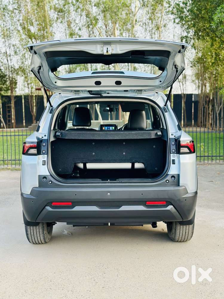 Maruti Suzuki Brezza 1.5 Lxi Cng, 2023, Cng & Hybrids