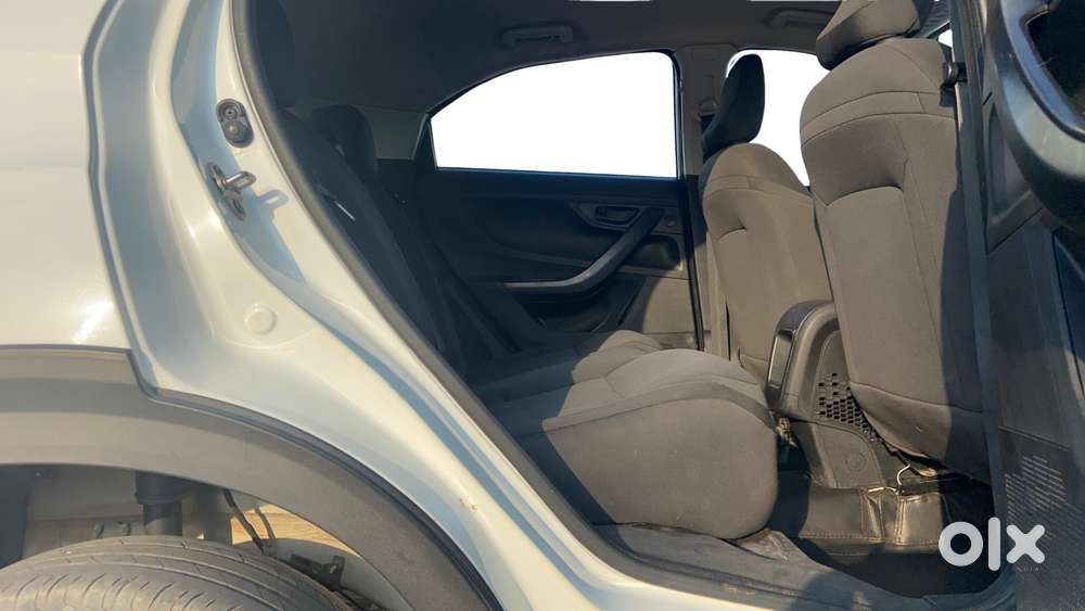 Tata Nexon Smart Plus S 1.2 Revotron Petrol 5 Mt, 2024, Petrol