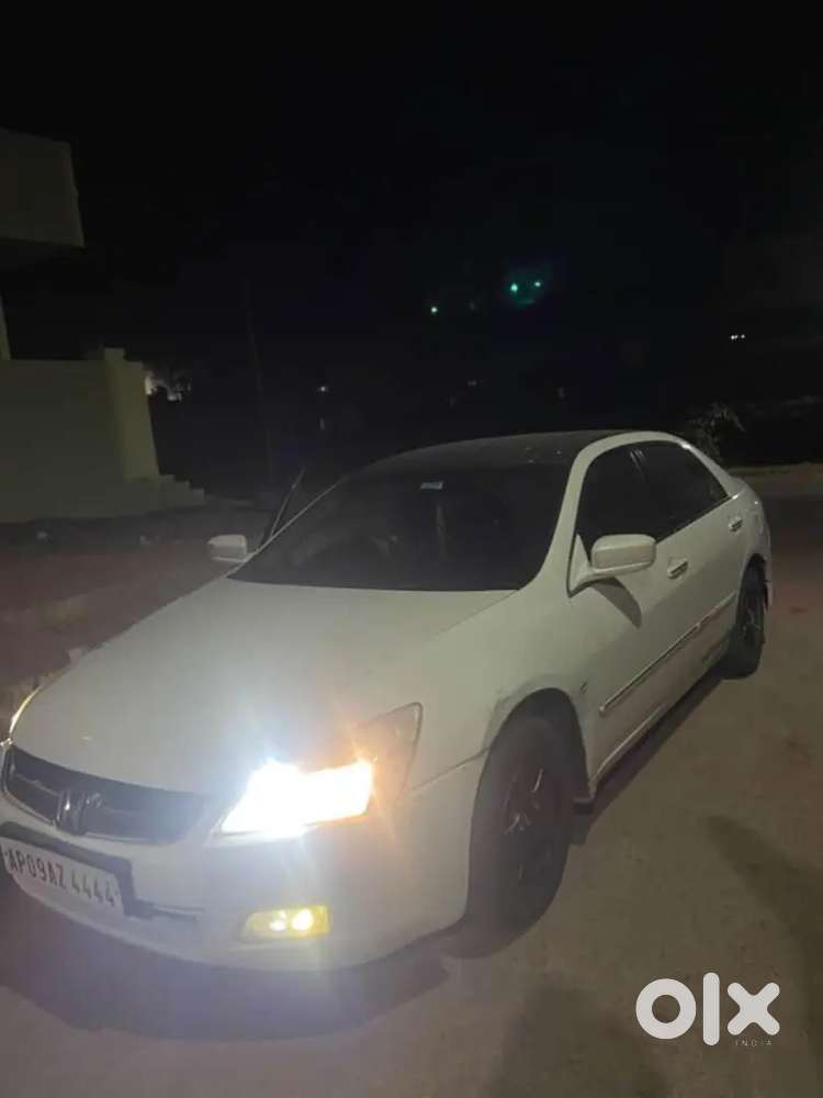 Honda Accord 2005 Petrol 150000 Km Driven