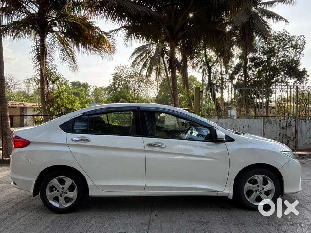 Honda City Vx Mt 2016  53k Km  Second Top Model  White