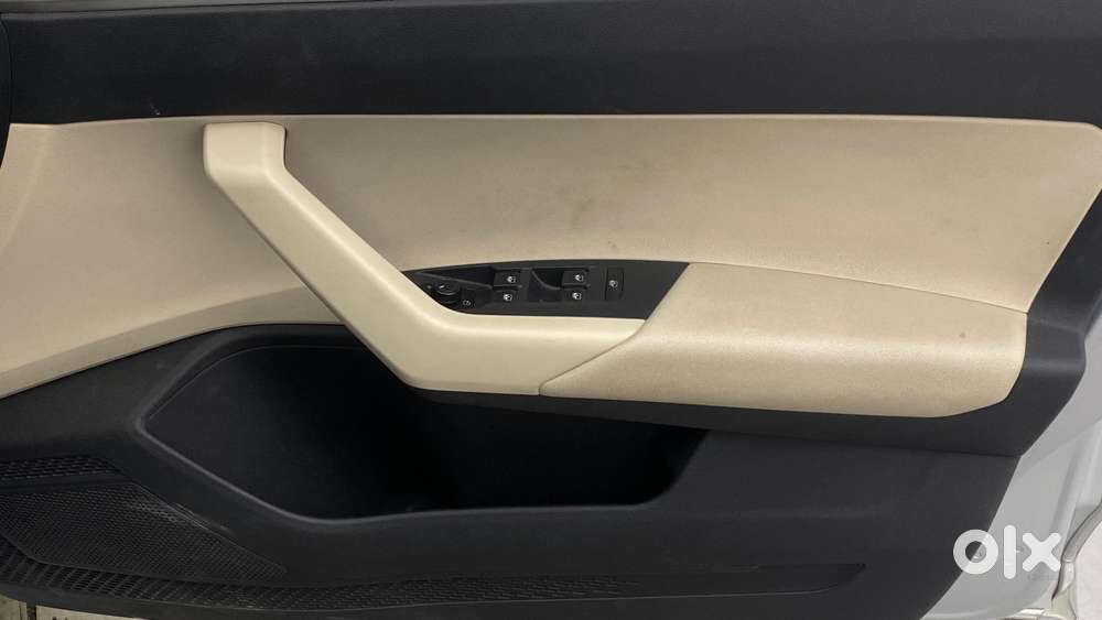 Volkswagen Virtus 1.0 Topline Tsi At, 2022, Petrol
