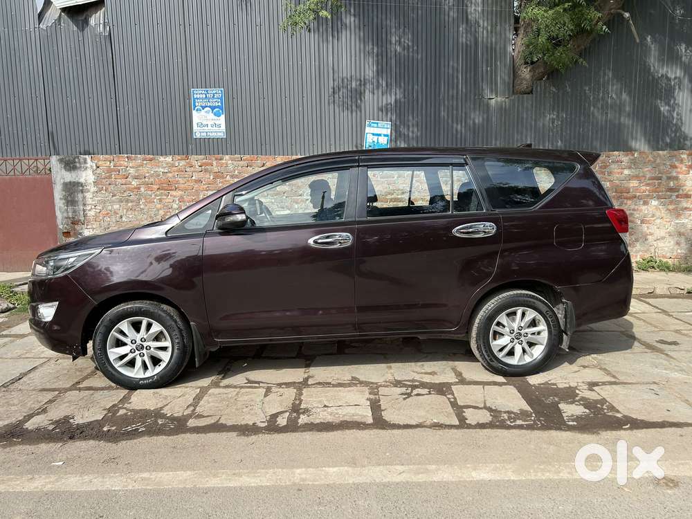 Toyota Innova Crysta 2.8 Gx At, 2018, Petrol