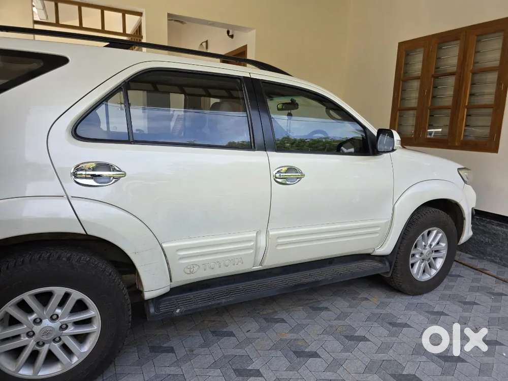 Original Kerala, Showroom Maintained , Senior Citizen Used Fortuner