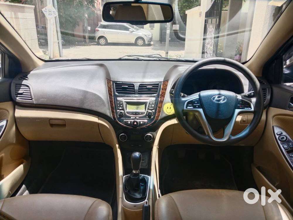 Hyundai Verna Fluidic 1.6 Vtvt Sx, 2012, Petrol