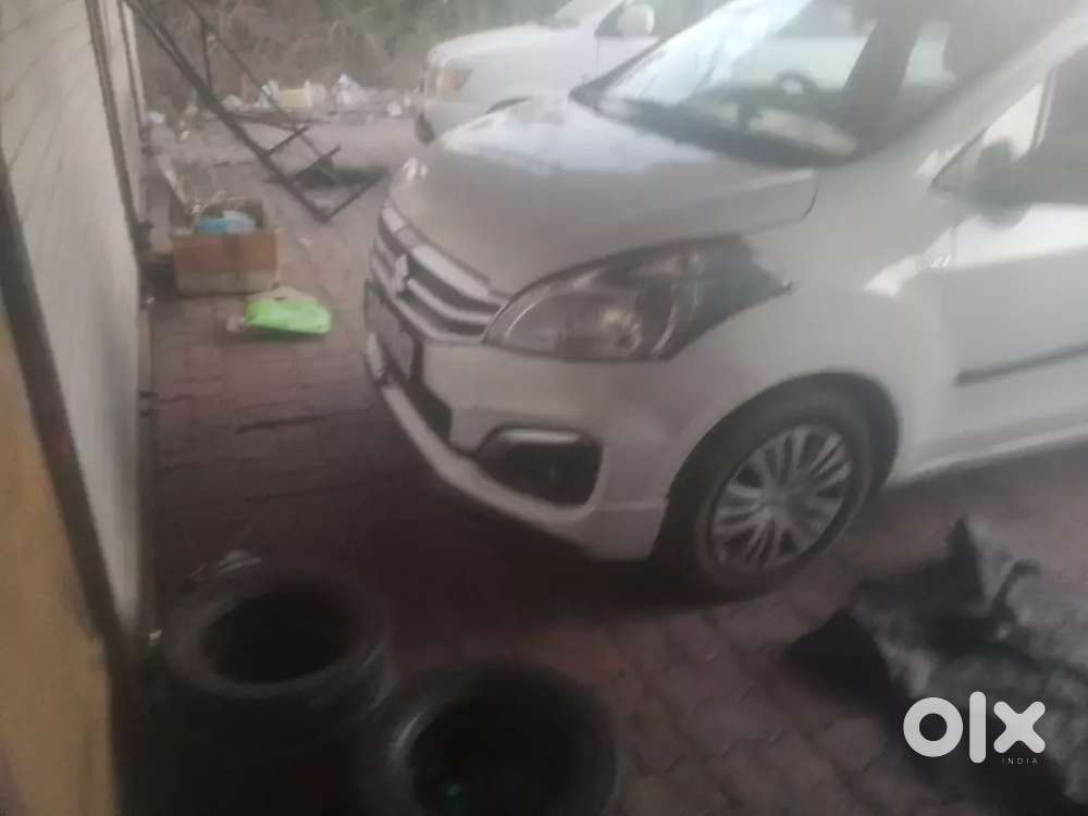 Maruti Suzuki Ertiga 2014 Petrol And Cng Company140000 Km Driven