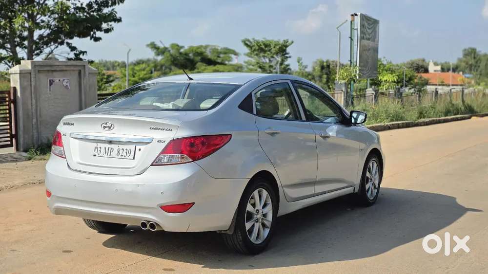Hyundai Verna Fluidic 2011