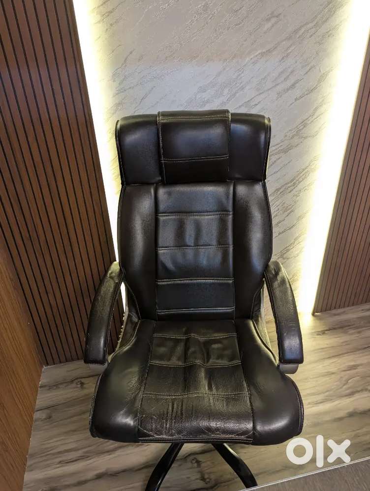 Boss chair for sell office used only