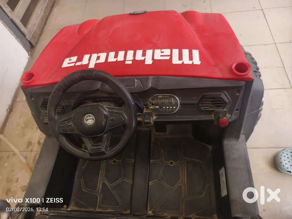 Kids big Electric Mahindra Car - Photo 3