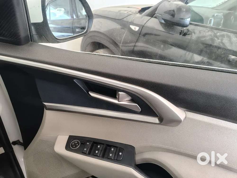 Kia Carens 1.4 Luxury 2025