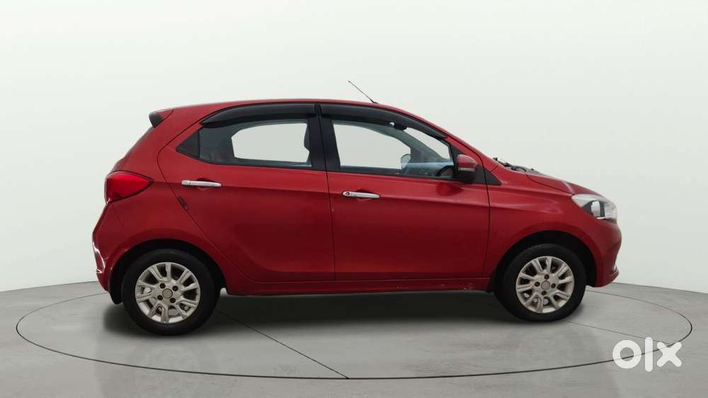 Tata Tiago 1.2 Revotron Xz, 2016, Petrol