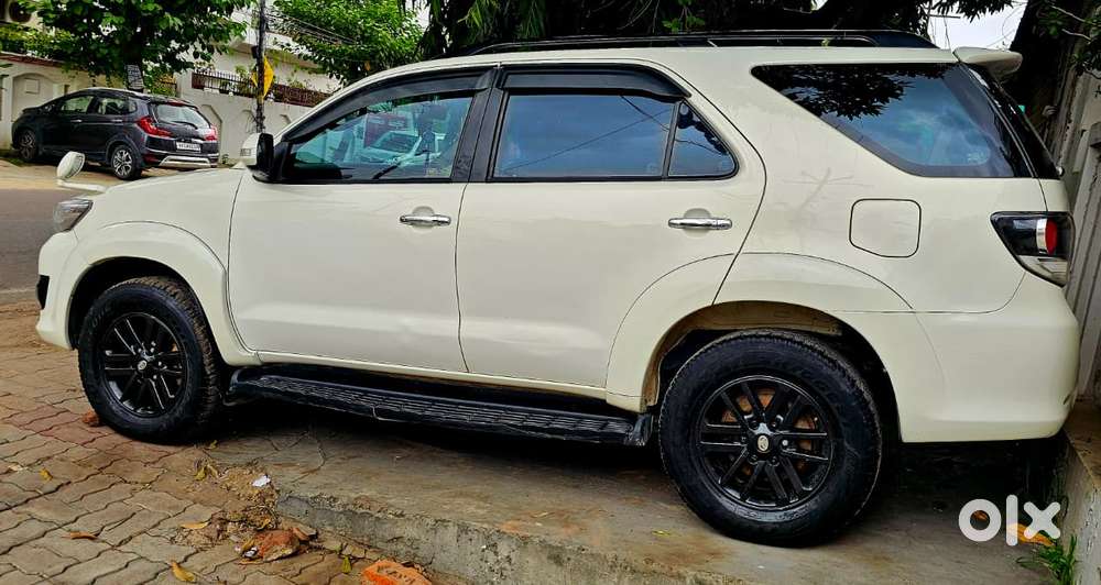 Toyota Fortuner 4x2 Mt 2.8 Diesel, 2016, Diesel