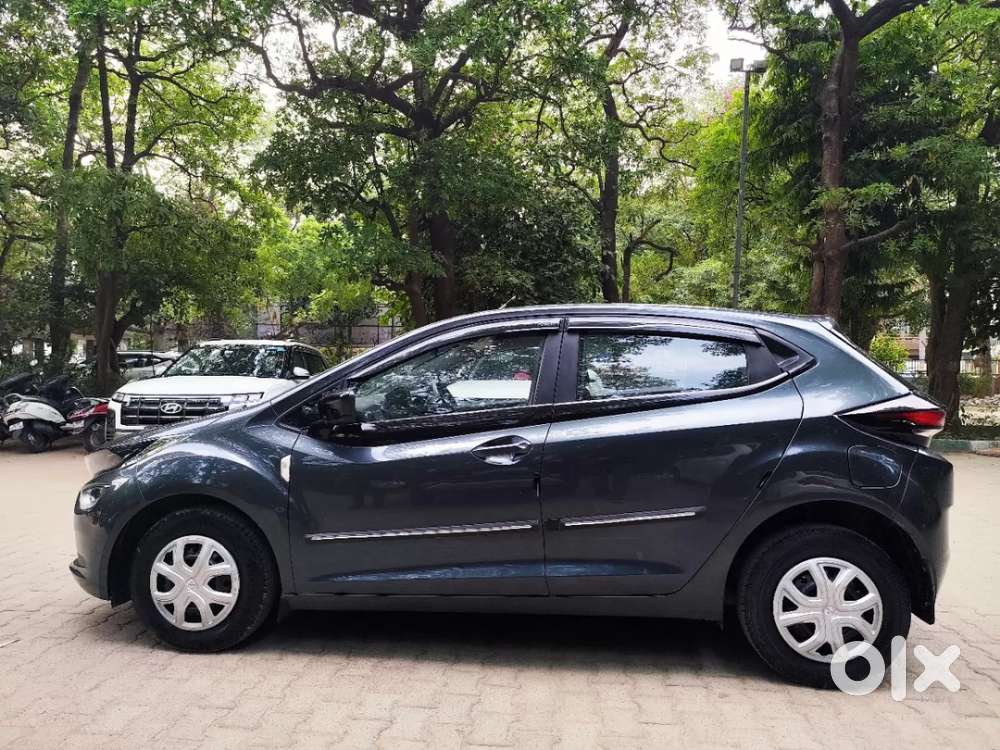 Tata Altroz Xe Petrol, 2020, Petrol