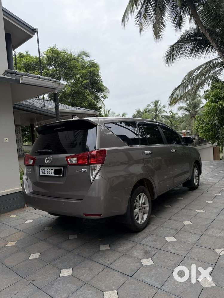 Toyota Innova Crysta 2.4 G Mt, 2016, Diesel
