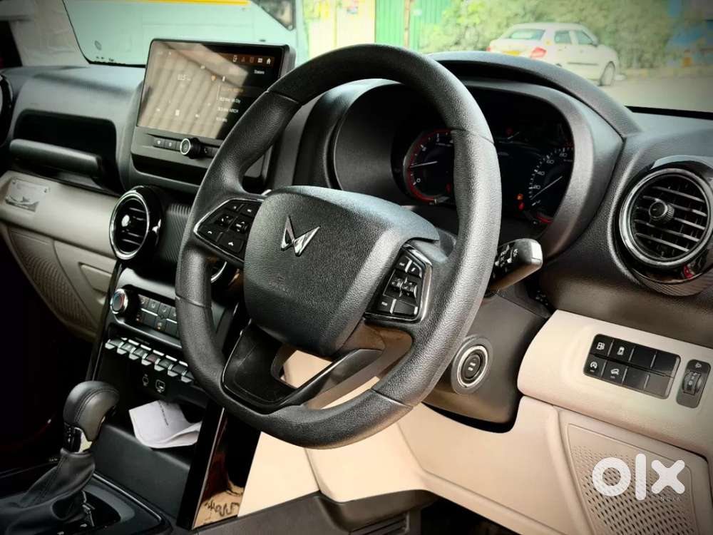 Mahindra Thar Roxx, 2025, Petrol