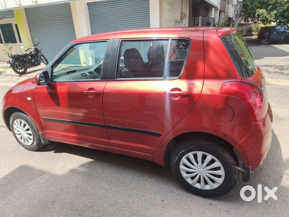 Maruti Suzuki Swift Vxi + Manual, 2008, Petrol