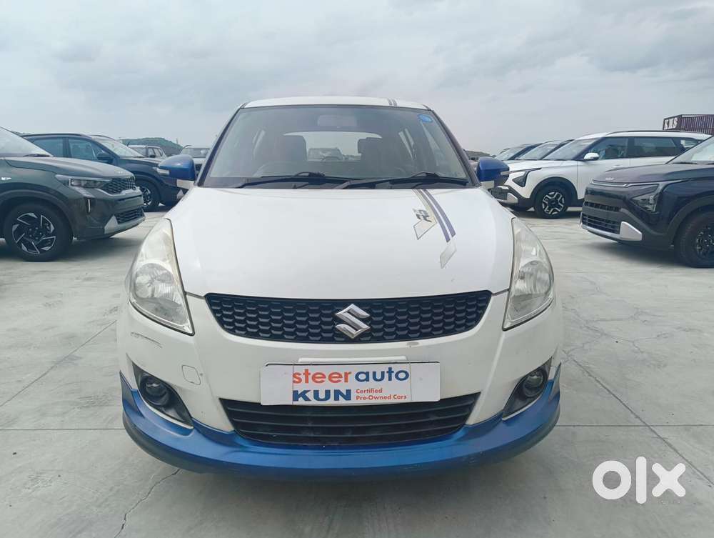 Maruti Suzuki Swift Vxi Abs Bsiv, 2013, Petrol