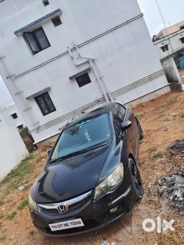 Civic With Cng And 17 Inch Alloys With Working Condition