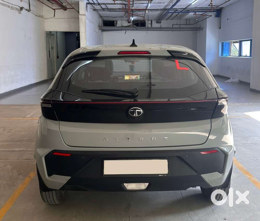 Tata Altroz Creative Amt 1.2l Revotron 2025