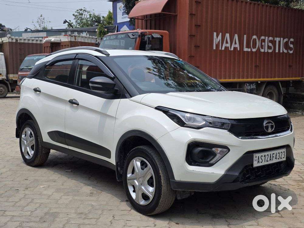 Tata Nexon 1.2 Revotron Xm (s), 2022, Petrol