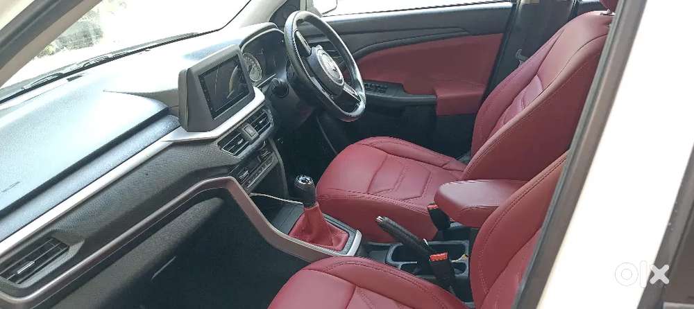 Maruti Suzuki Vitara Brezza 2025 Petrol 4856 Km Driven
