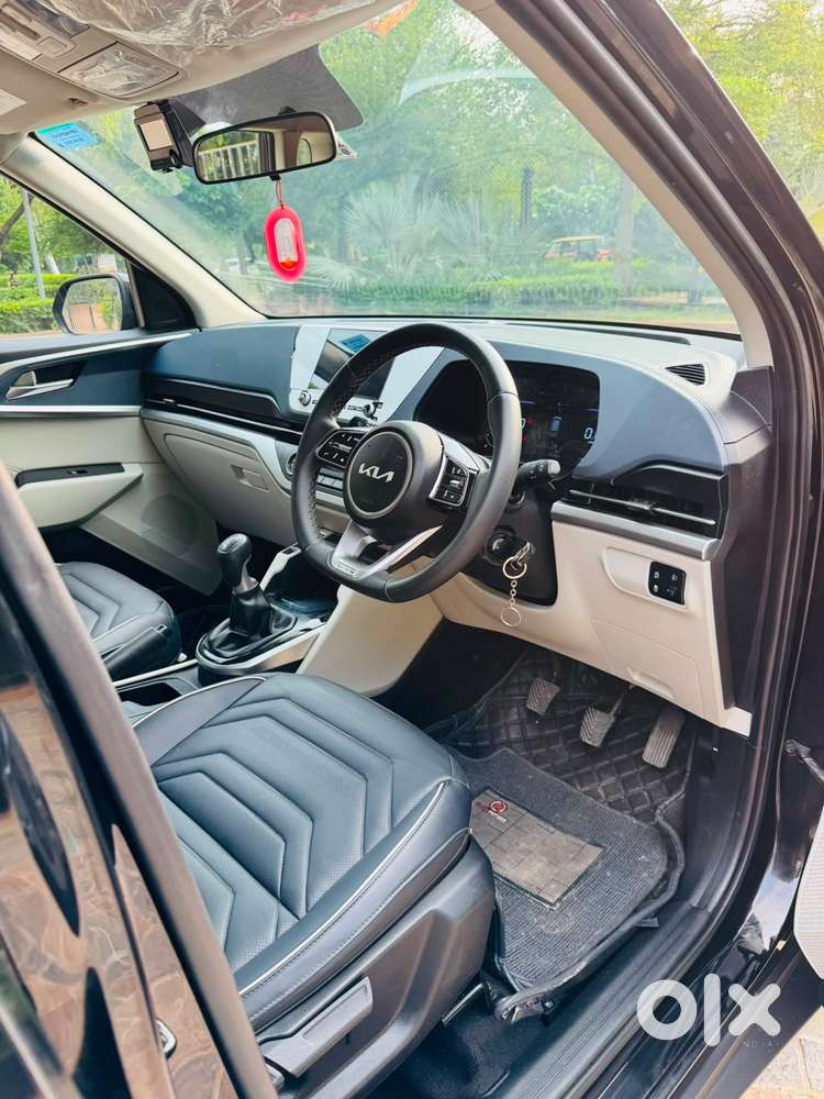 Kia Carens G1.5 6mt Gravity, 2025, Petrol