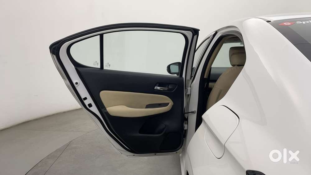 Honda City 1.5 V Cvt I-vtec Mt, 2023, Petrol