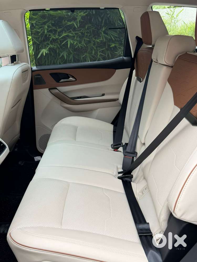 Mahindra Xuv 7xo Ax7l At, 2026, Petrol