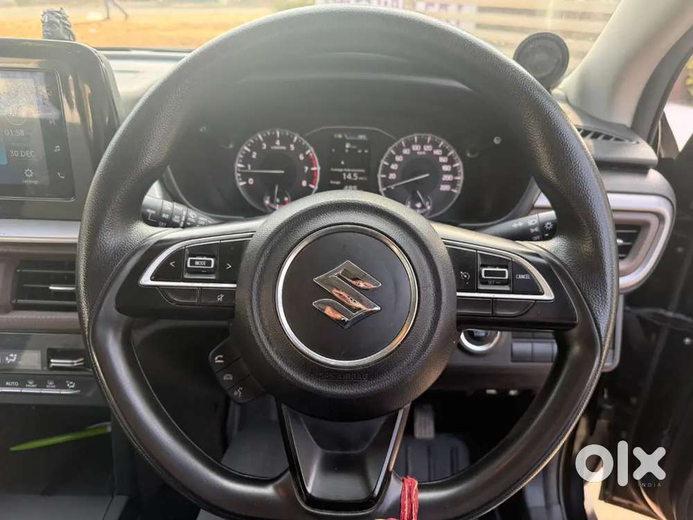 Petrol Car In Black Color, Center Locking, Push Start Button, Sunroof