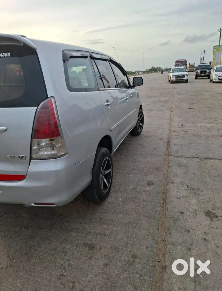 Toyota Innova 2.5 Ev 2011