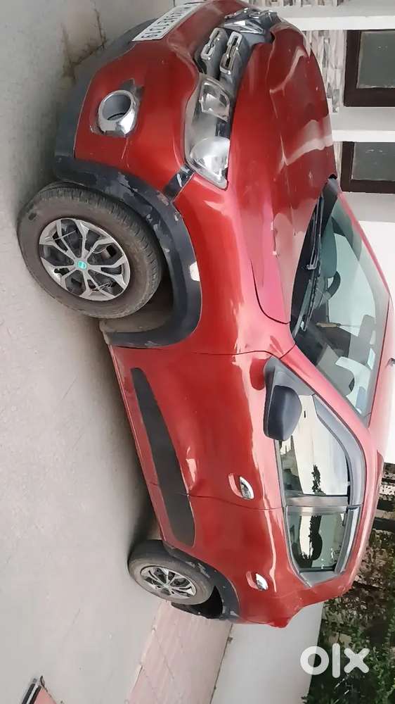 Renault Kwid Red Maroon