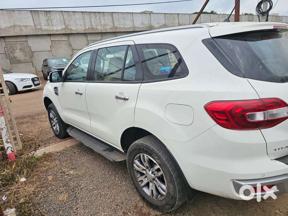 Ford Endeavour 2.2 Titanium At 4x2, 2019, Diesel